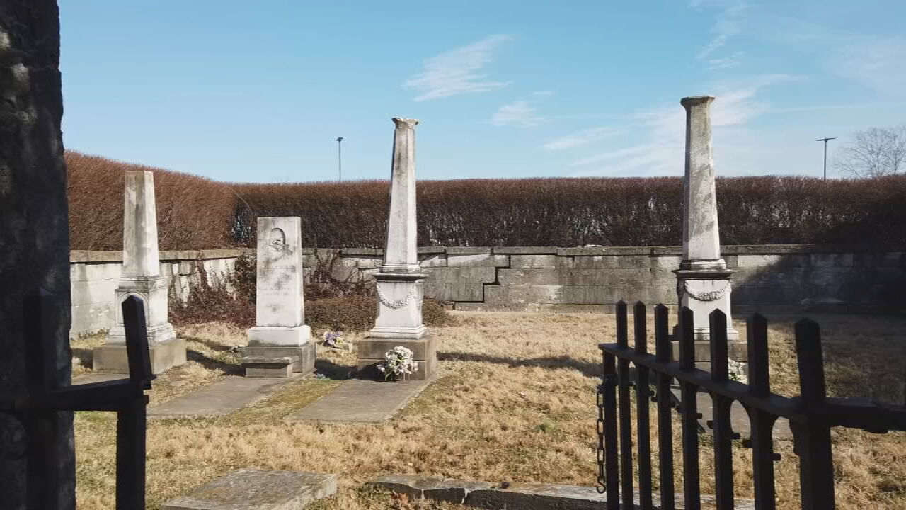 Cemetery hiding in plain sight at Louisville shopping center